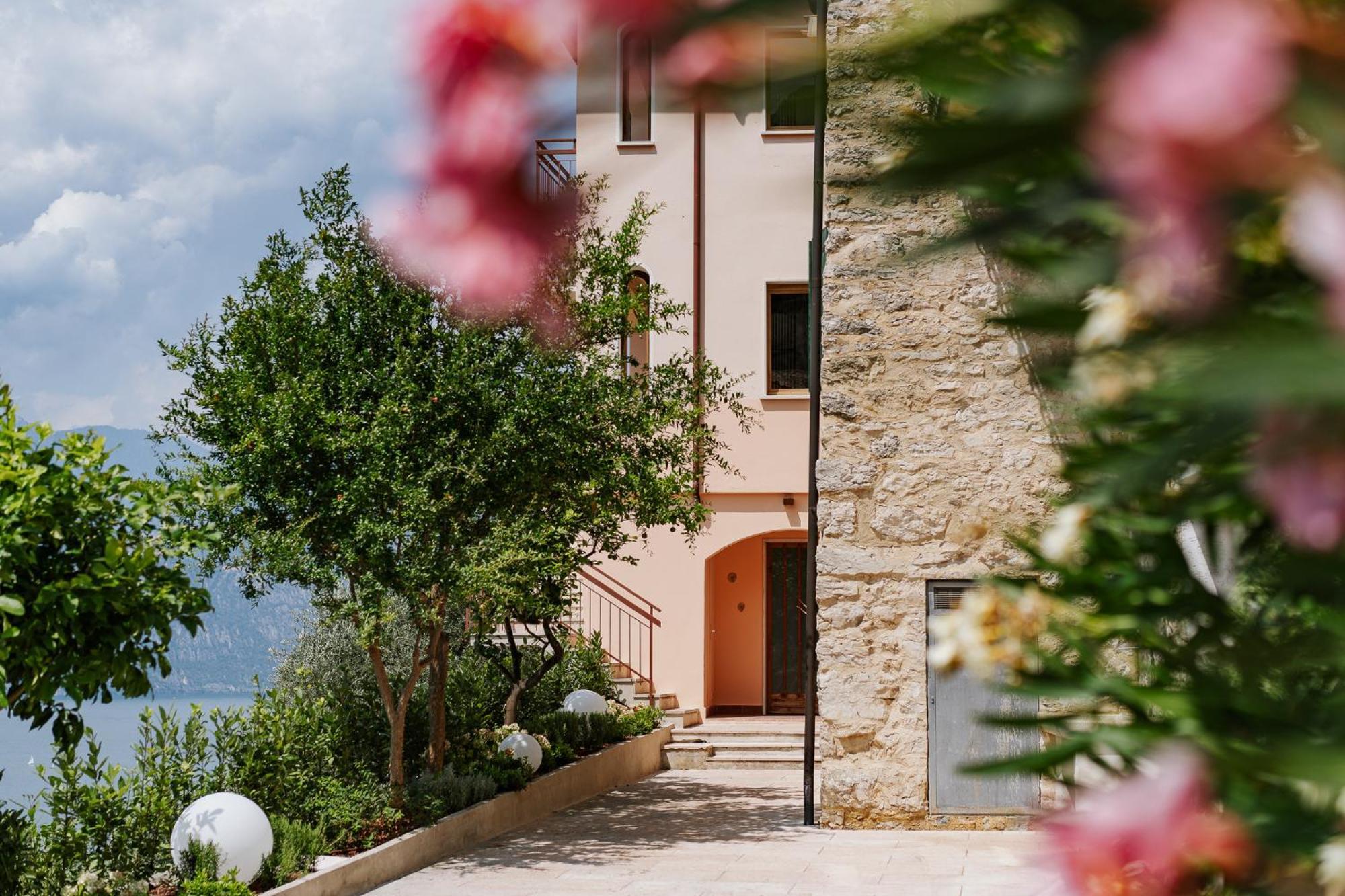 View Garda * Brenzone sul Garda